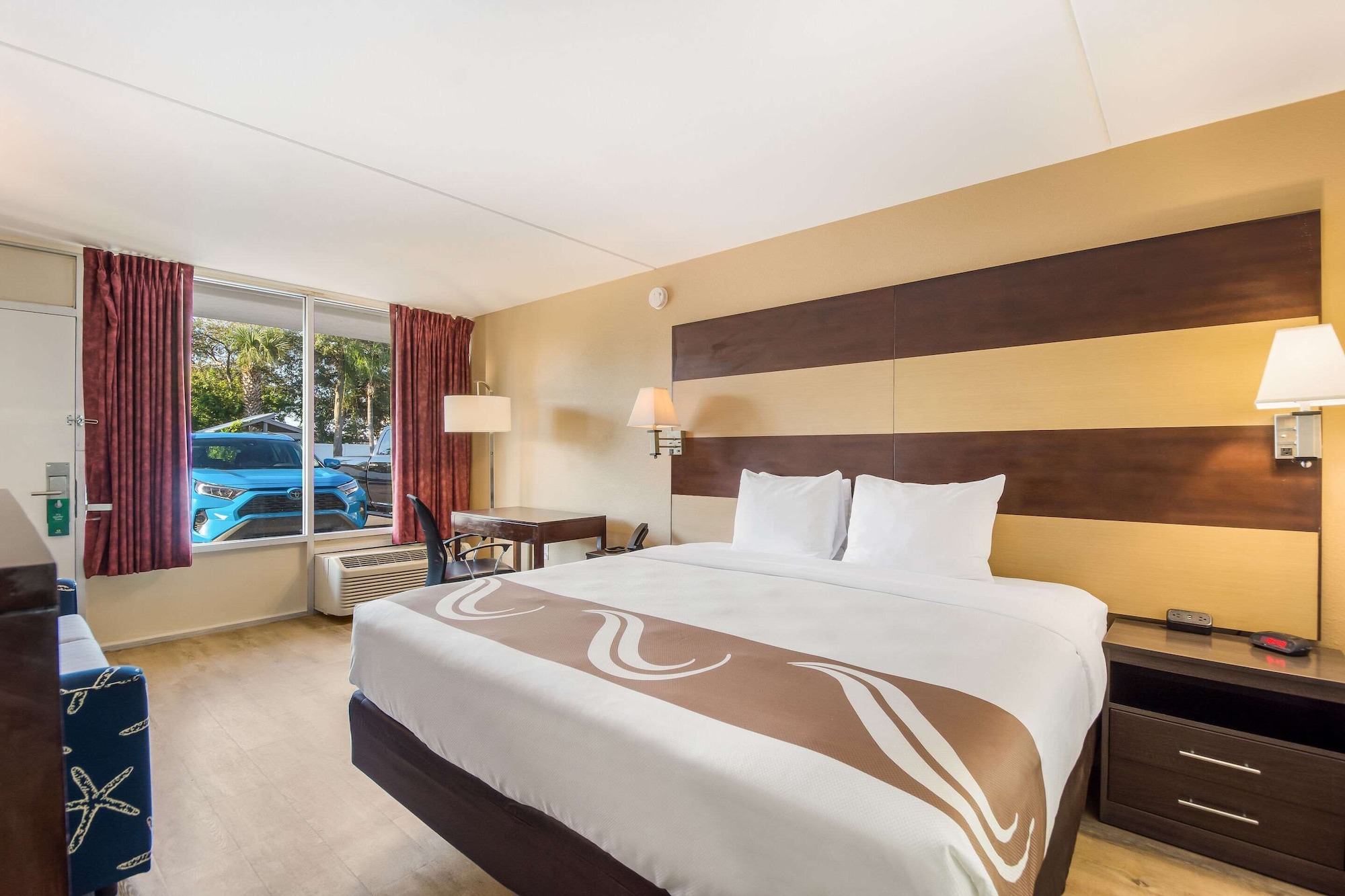 Upgrade, Suite, King Bed, Sofa