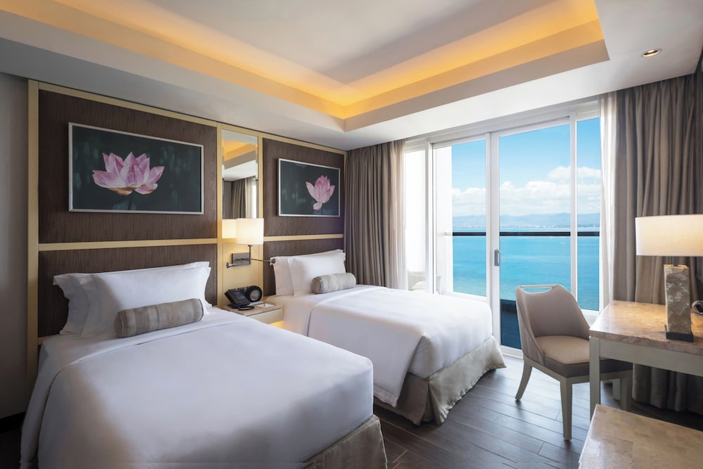 Dusit, Club, Twin Beds, 2 Double Beds, Sea View