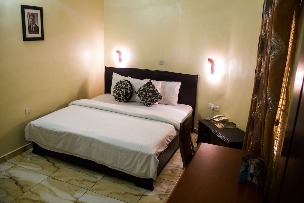 Benestar Suites 11/42