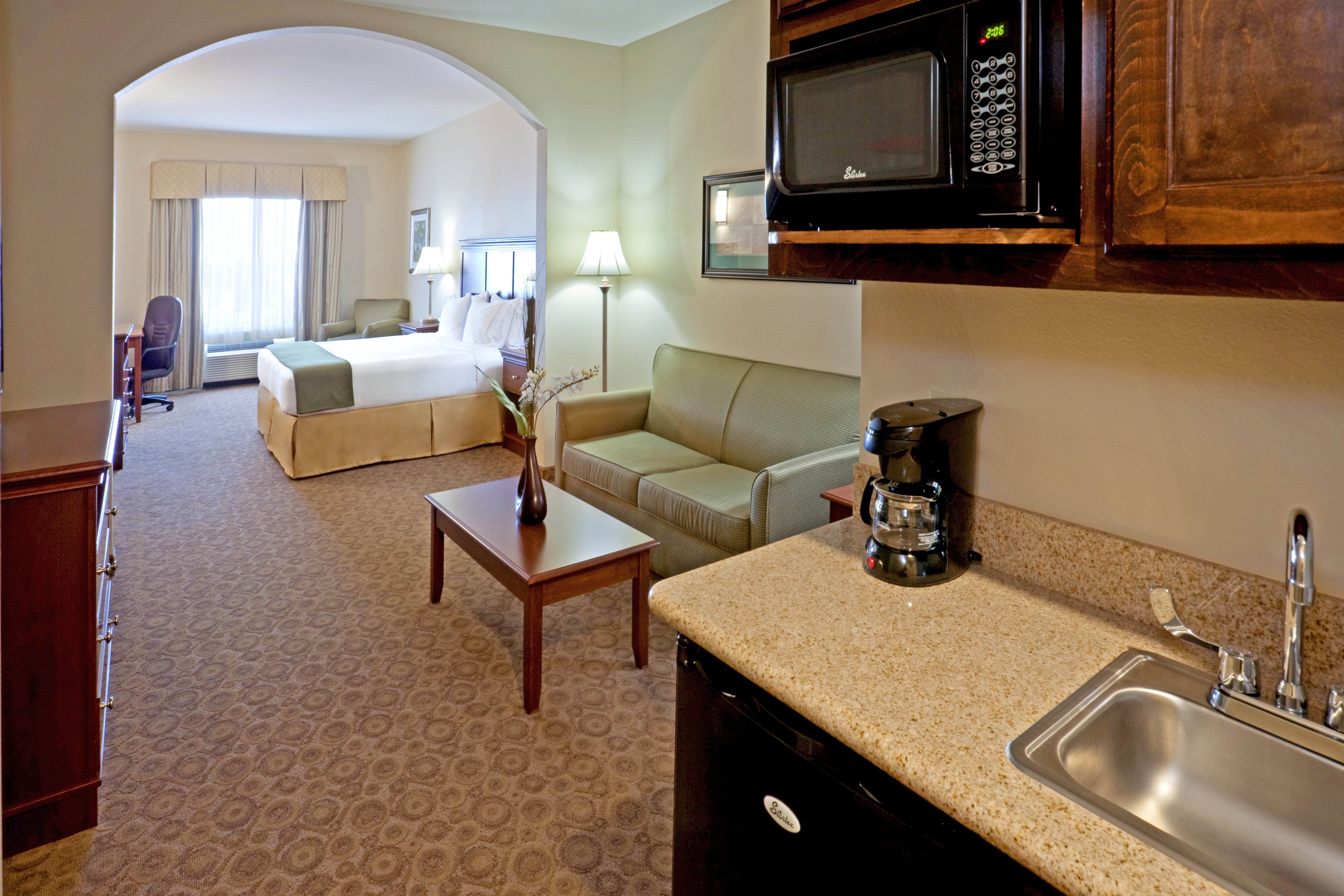 Holiday Inn Express Hotel And Suites Cedar Hill 54/69