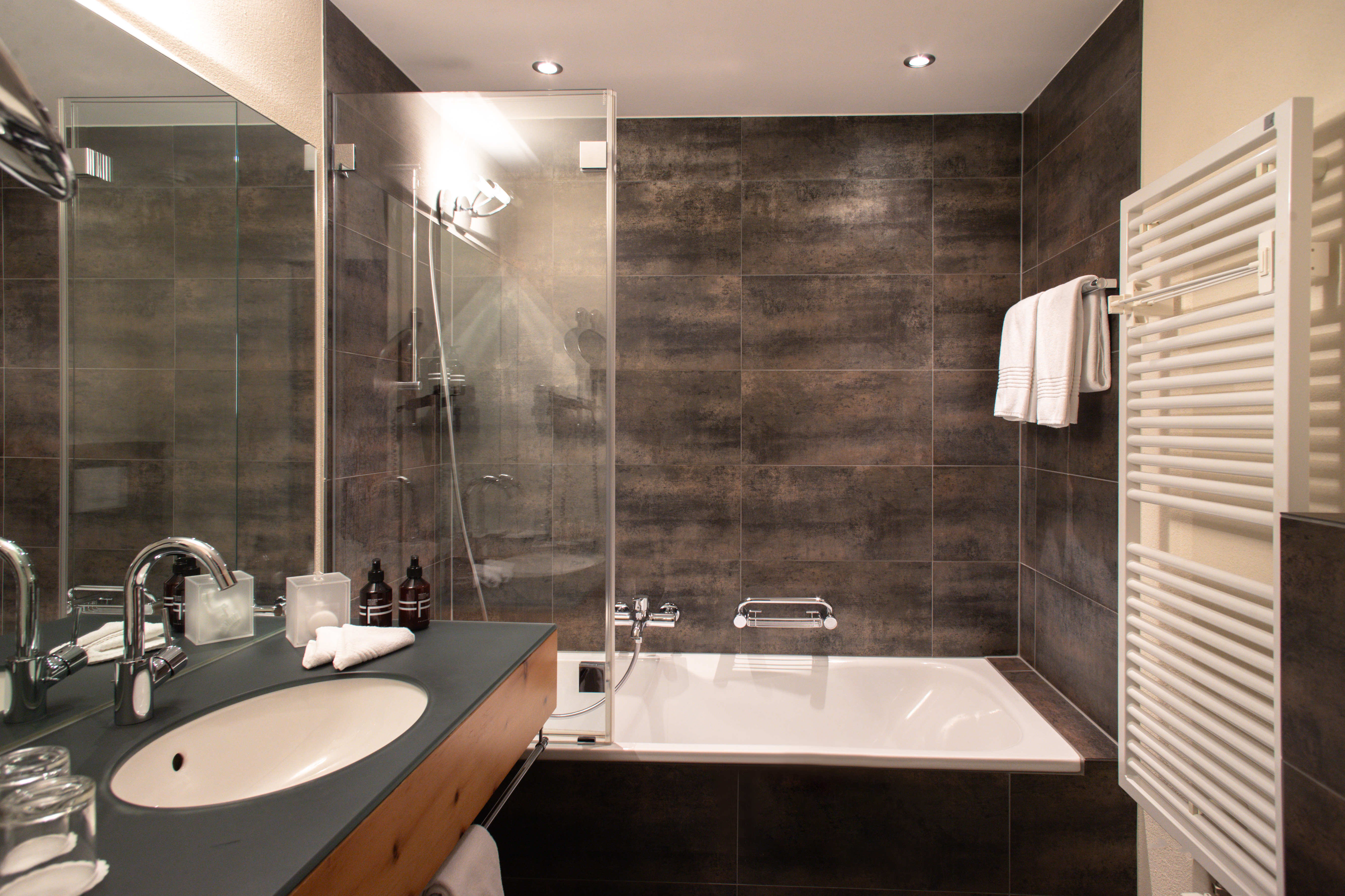 Lodge, Balcony، Hotel Adula 5/5