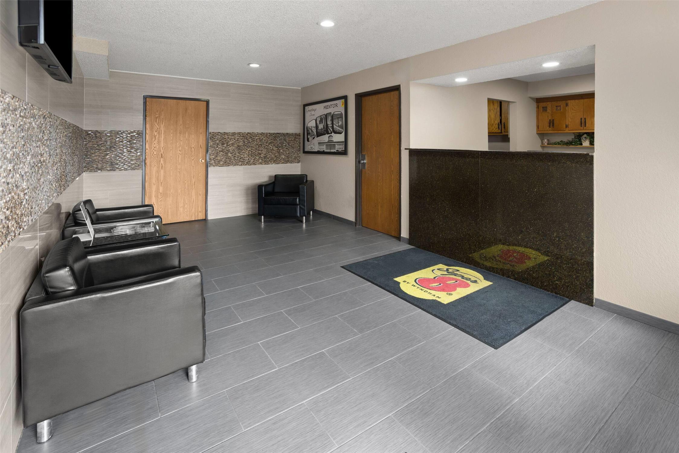 Super 8 By Wyndham Mentor/Cleveland Area 10/31