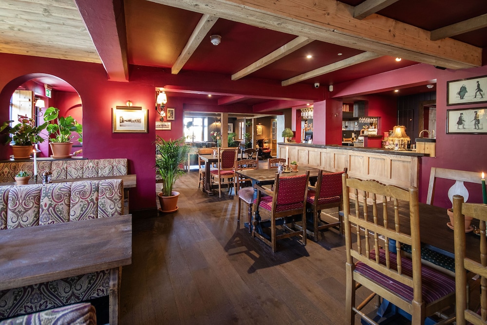 The White Hart 40/50