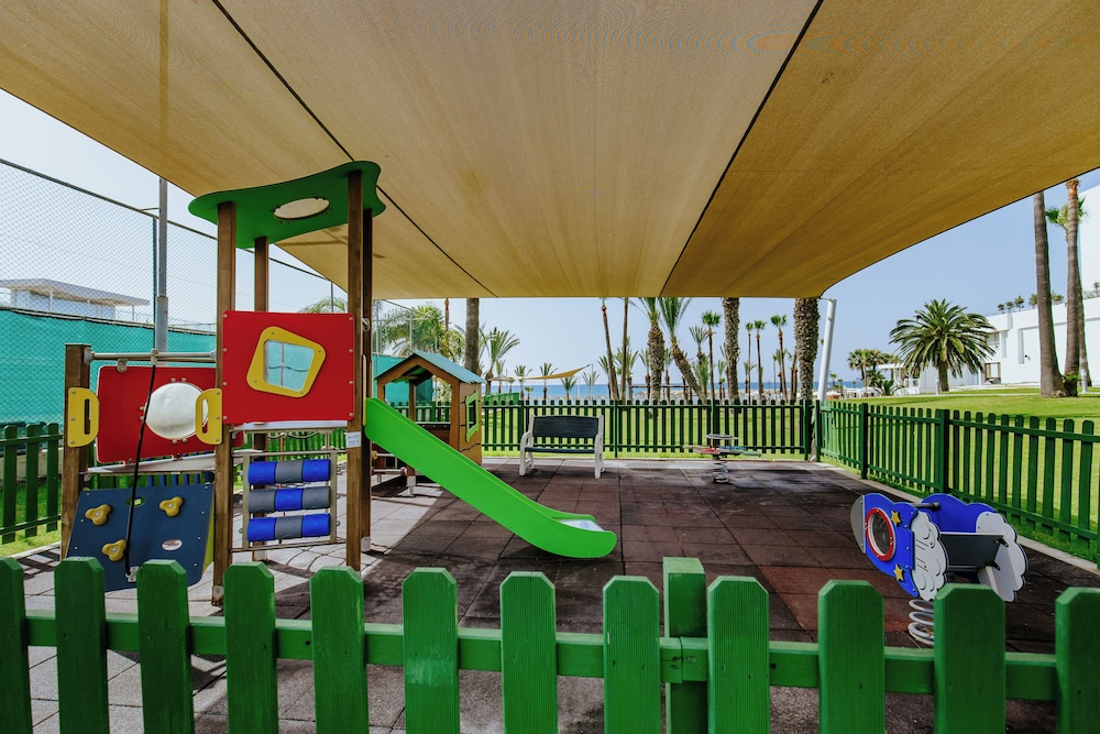 Golden Bay Beach Hotel 39/50