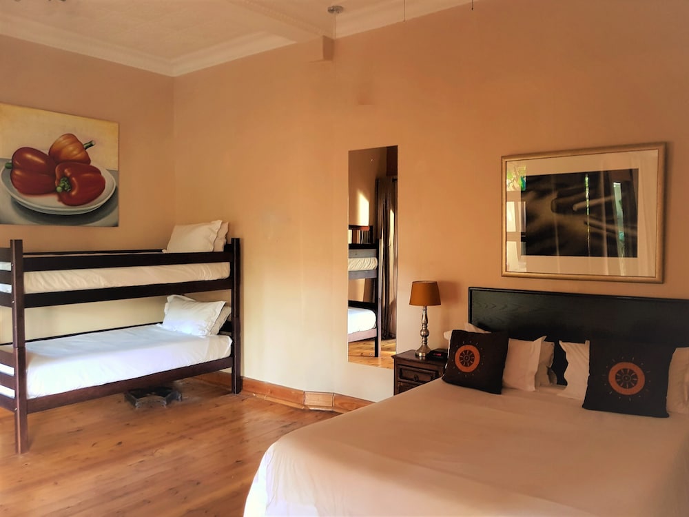 African Roots Guest House 21/50