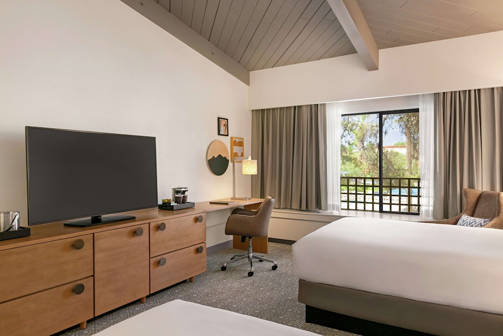 Hilton Scottsdale Resort & Villas 25/77