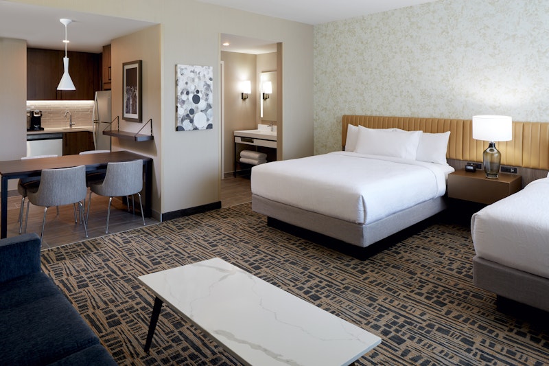 Homewood Suites by Hilton Montreal Midtown 4/41