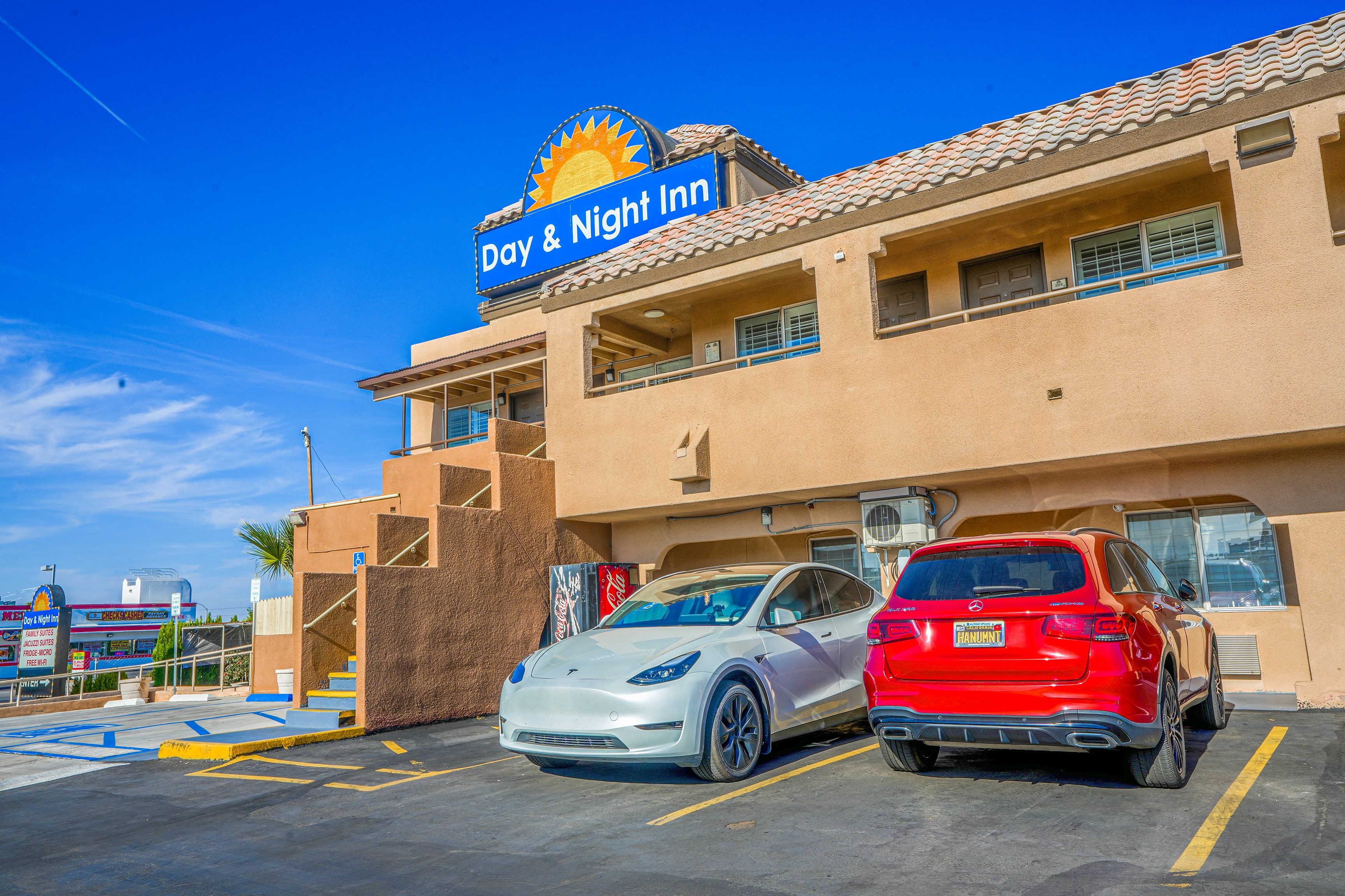 OYO Day And Night Inn 17/27