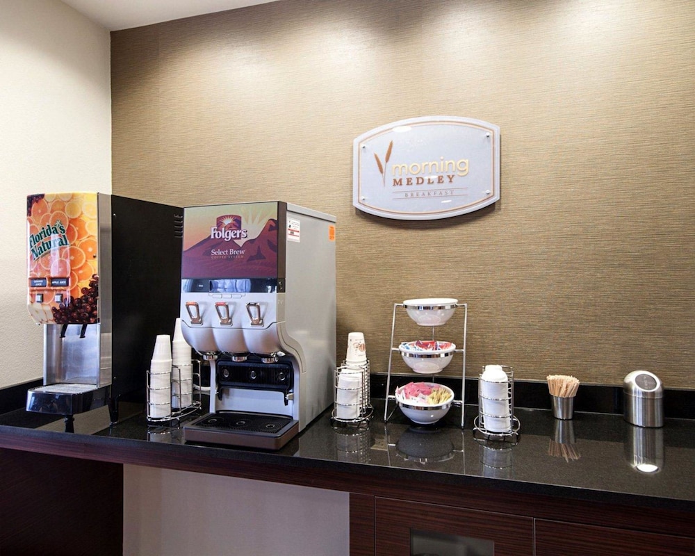 Sleep Inn & Suites Carlsbad Caverns Area 34/46