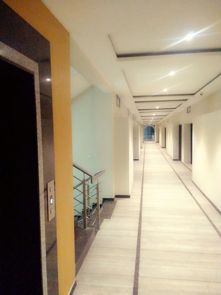 Hotel Shreeram 25/37