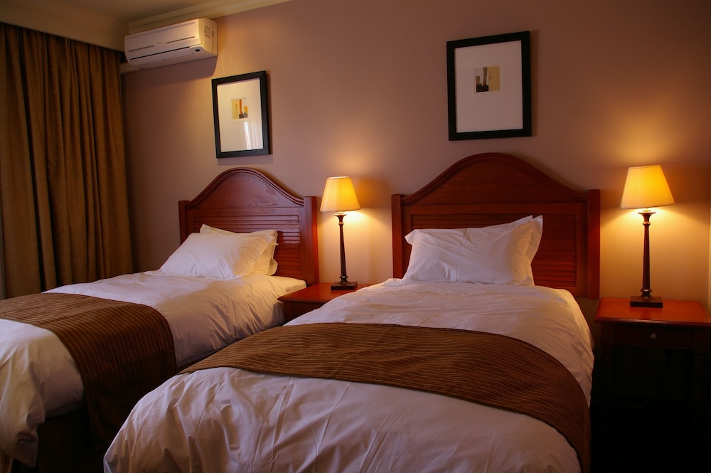 Protea Hotel By Marriott Harrismith Montrose 11/50