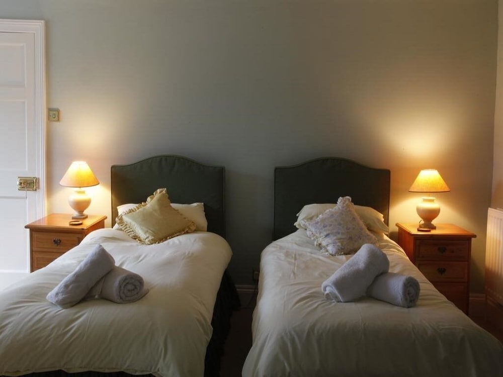 Trelough House B&B 6/20