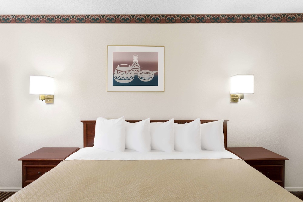 Days Inn By Wyndham Kingman West 20/31