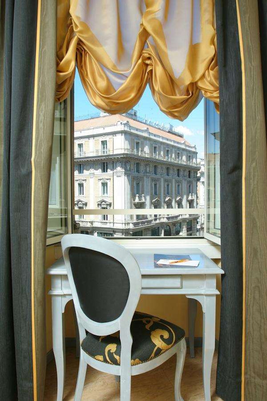 Hotel Fellini 14/24