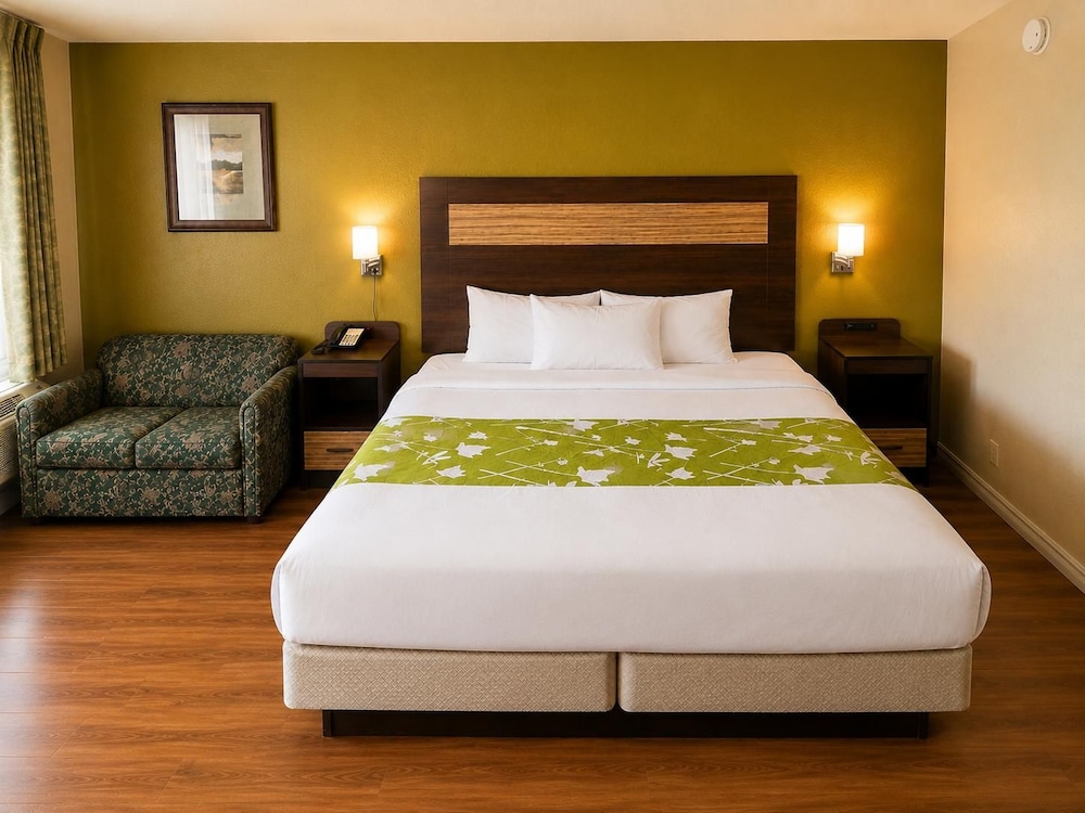 Stratford House Inn and Suites 12/51
