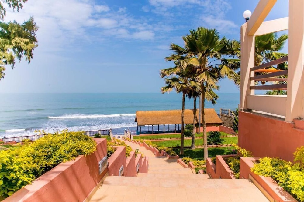 Tropic Gardens Hotel 20/22