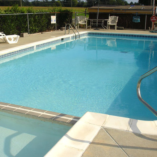 Whispering Pines by Hotel O Whitestone VA 24/50