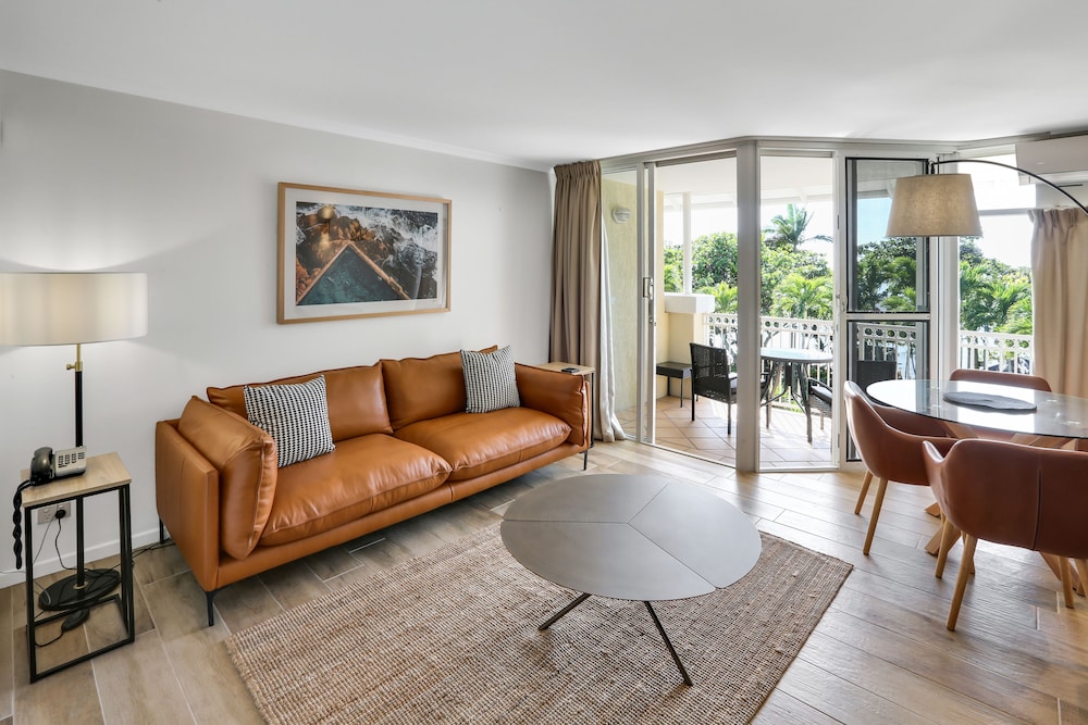 On the Beach Holiday Apartments 48/68