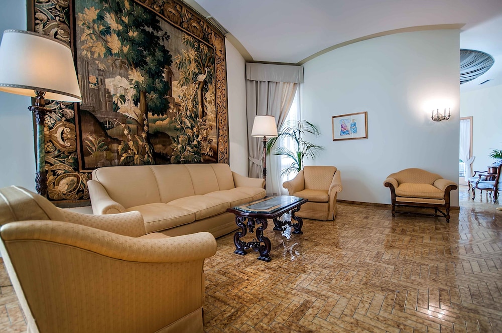 Punta Molino Beach and Resort Spa 50/82