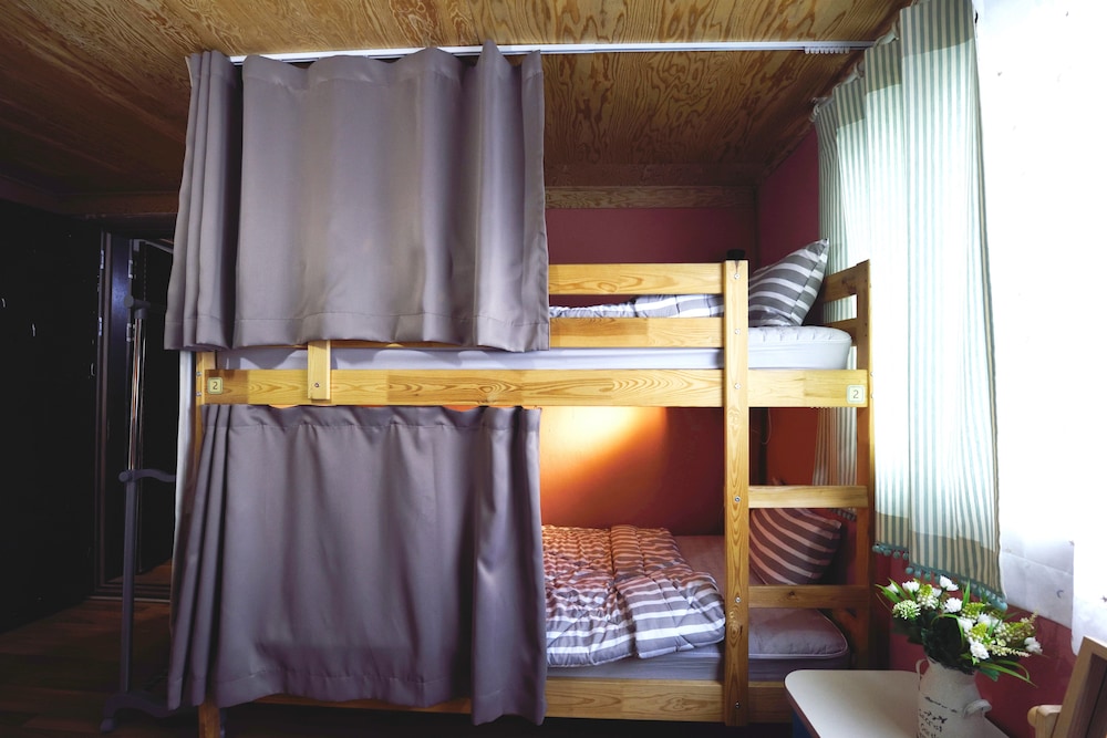 The One Hostel 34/50