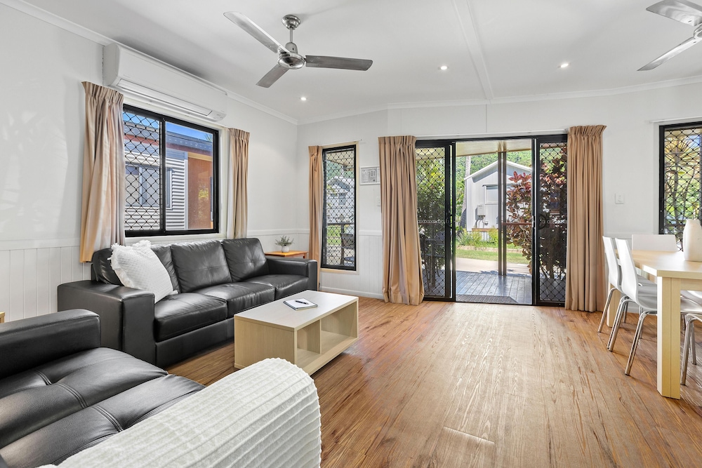 2 Bedrooms, Tropical, Premium, Family, Villa
