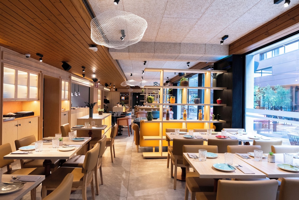 Ibis Styles Lisboa Aeroporto 45/61