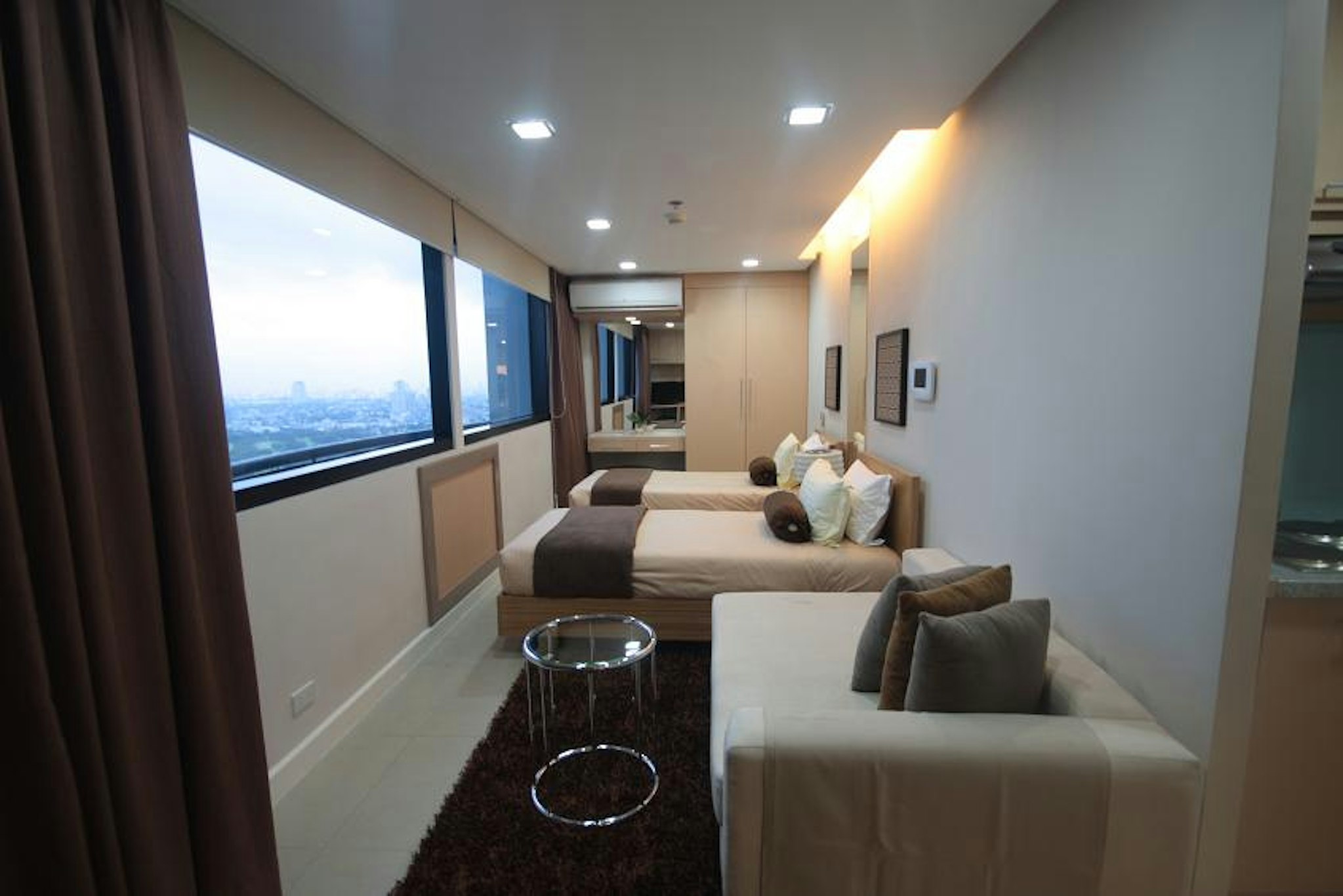 Bsa Twin Towers Ortigas 33/37
