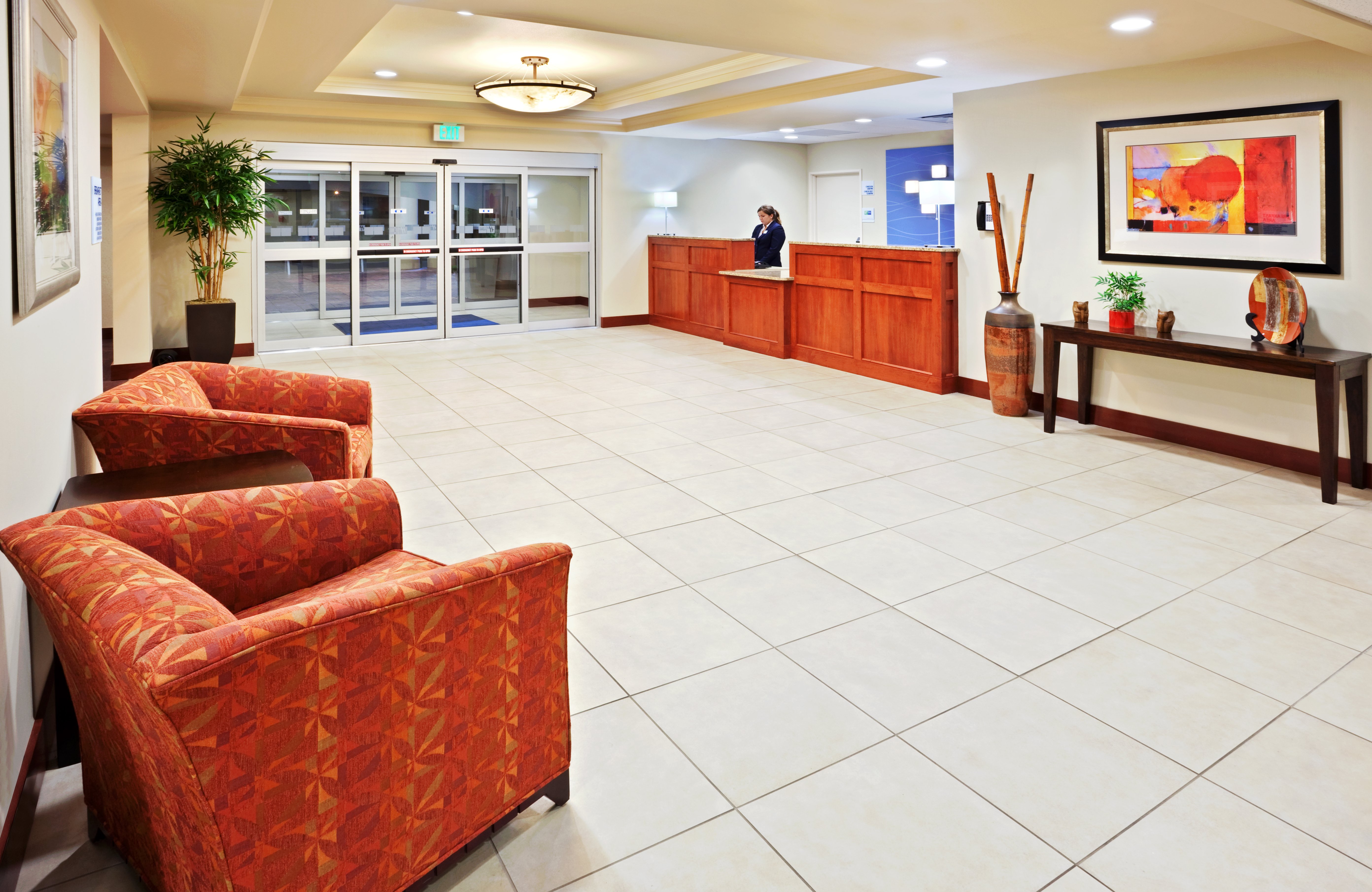 Holiday Inn Express Hotel and Suites Chehalis-Centralia 44/67
