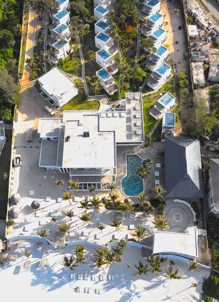 Barracuda Inn Resort 50/51