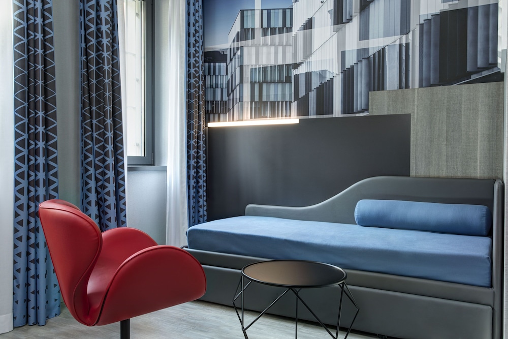 iQ Hotel Milano 35/50