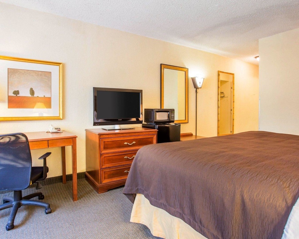Budgetel Inn & Suites Atlanta 12/41