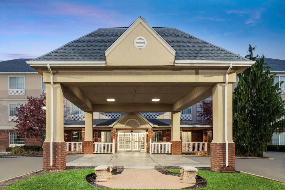 Wingate by Wyndham Mansfield OH 2/53