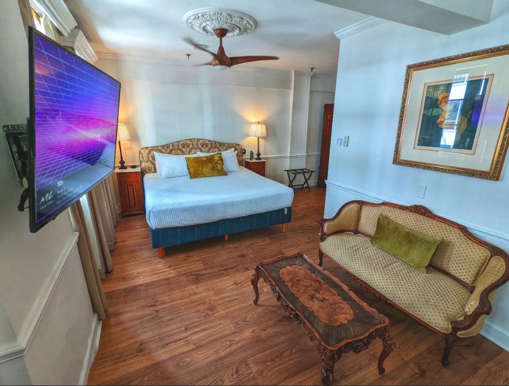 St Michel Hotel 11/38