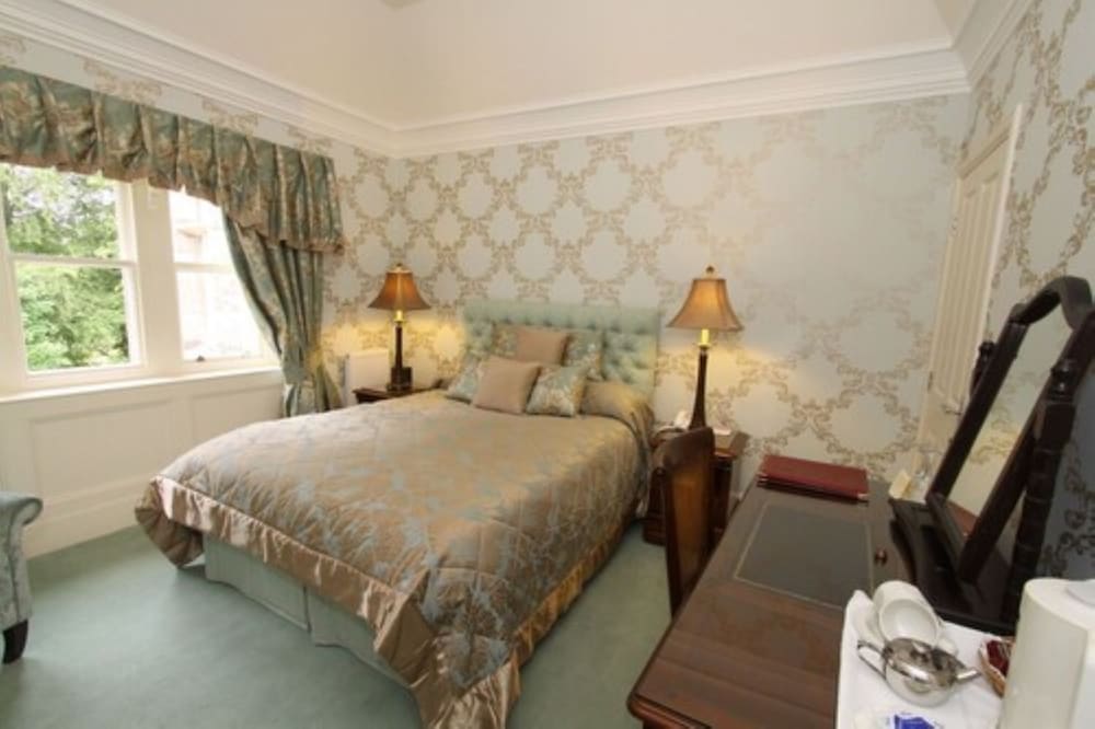 The Mansion House Hotel 12/50