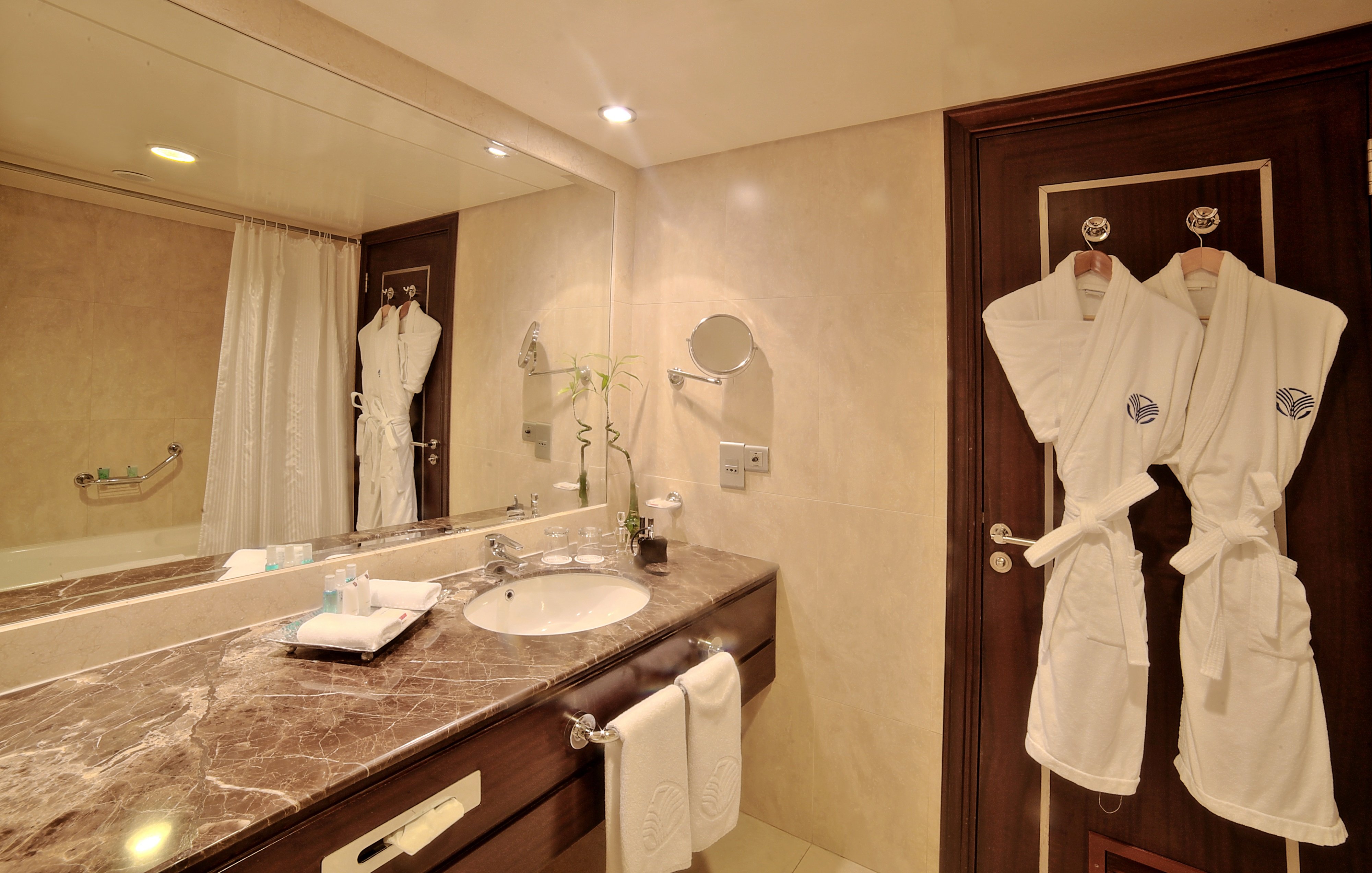 Raouche Arjaan By Rotana Beirut 31/32