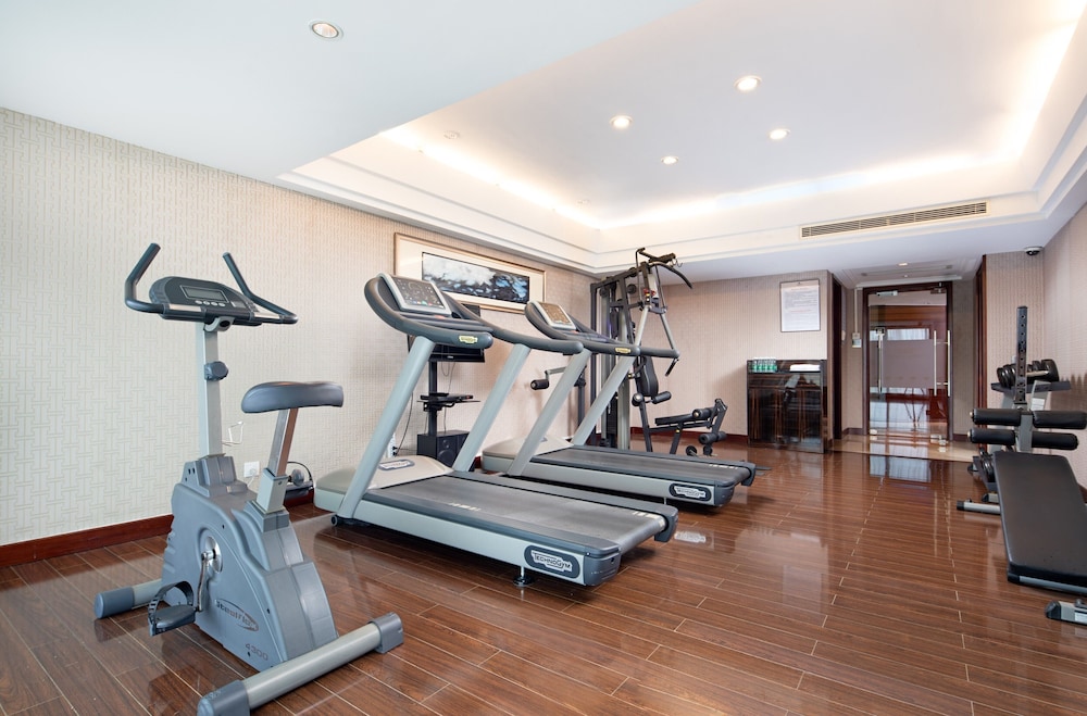 L Gem Hotel 27/50