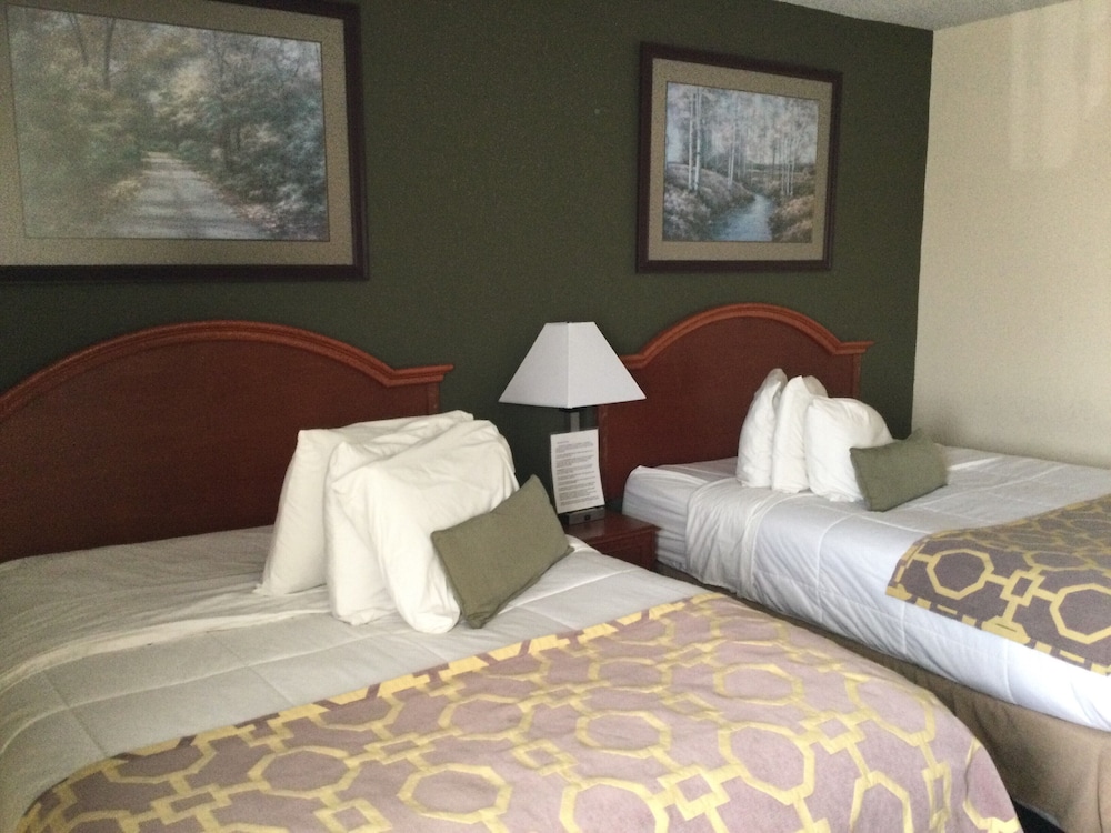 Baymont By Wyndham Janesville 11/23