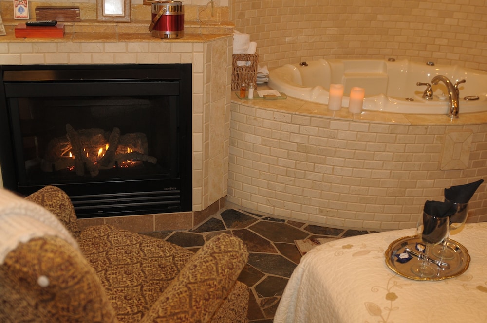 The Collins Inn And Seaside Cottages - Adults Only 37/77