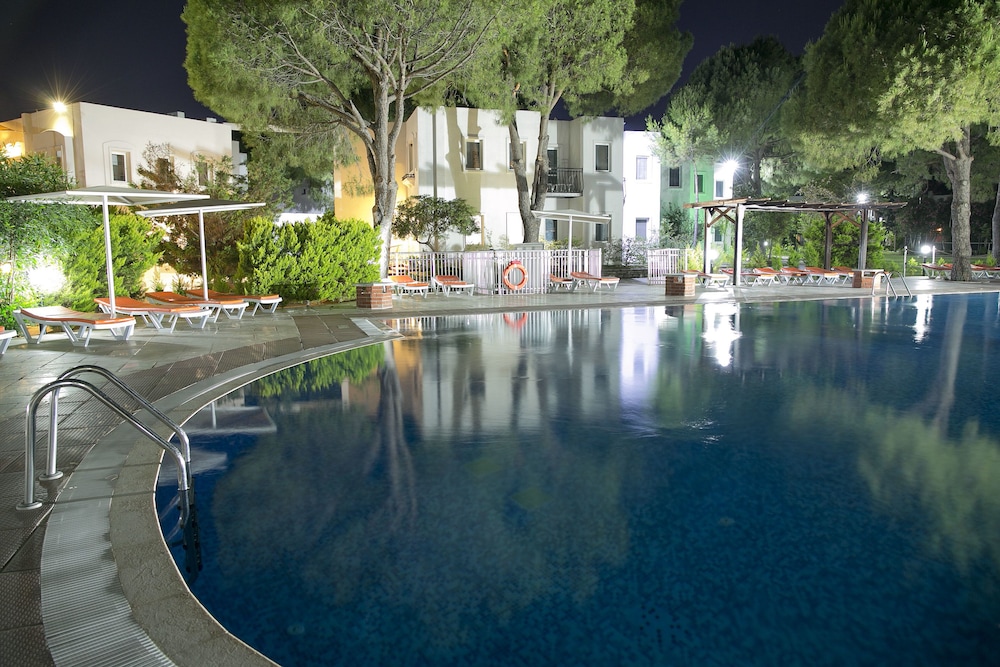 Bodrum Sea Side Beach Club Hotel - All Inclusive 8/72