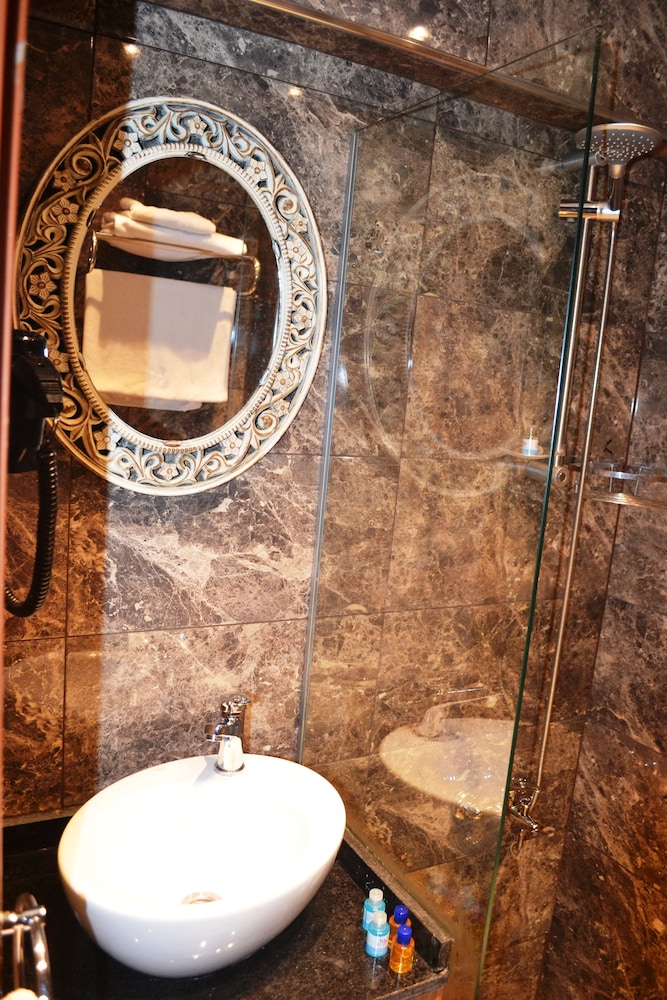 Istanbul Comfort Hotel 46/50