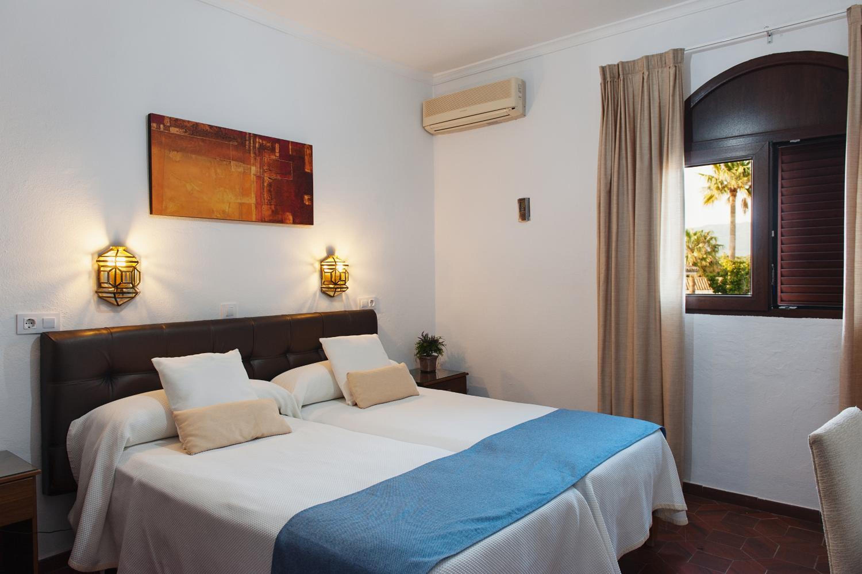 Hotel La Codorniz 12/71