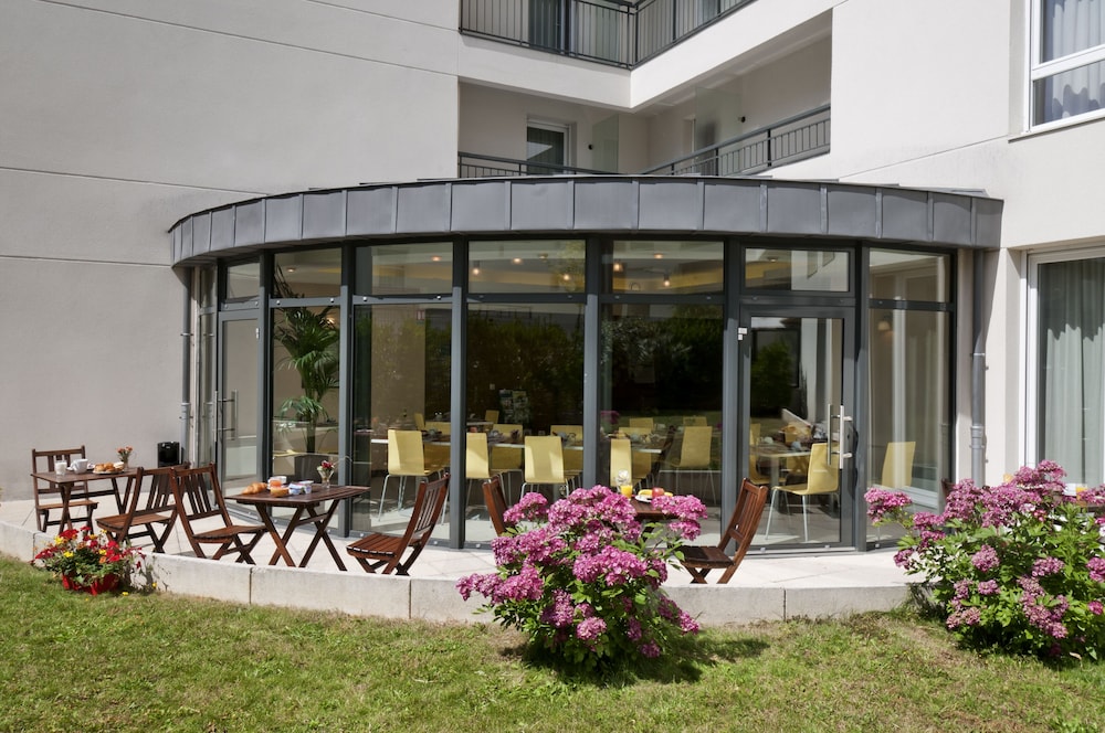 Adagio Access Vanves Porte De Chatillon 4/40