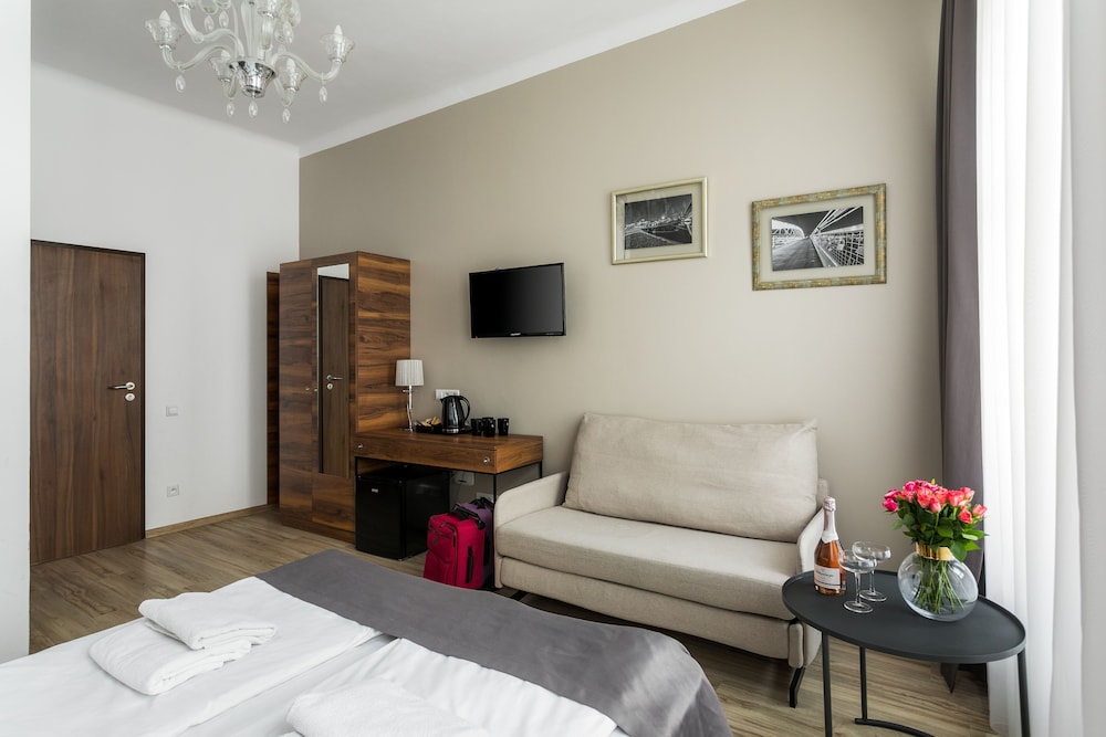 PERGAMIN ROYAL APARTMENTS 31/41