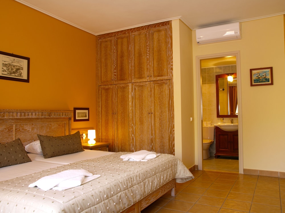 Mylos Hotel & Apartments 16/50