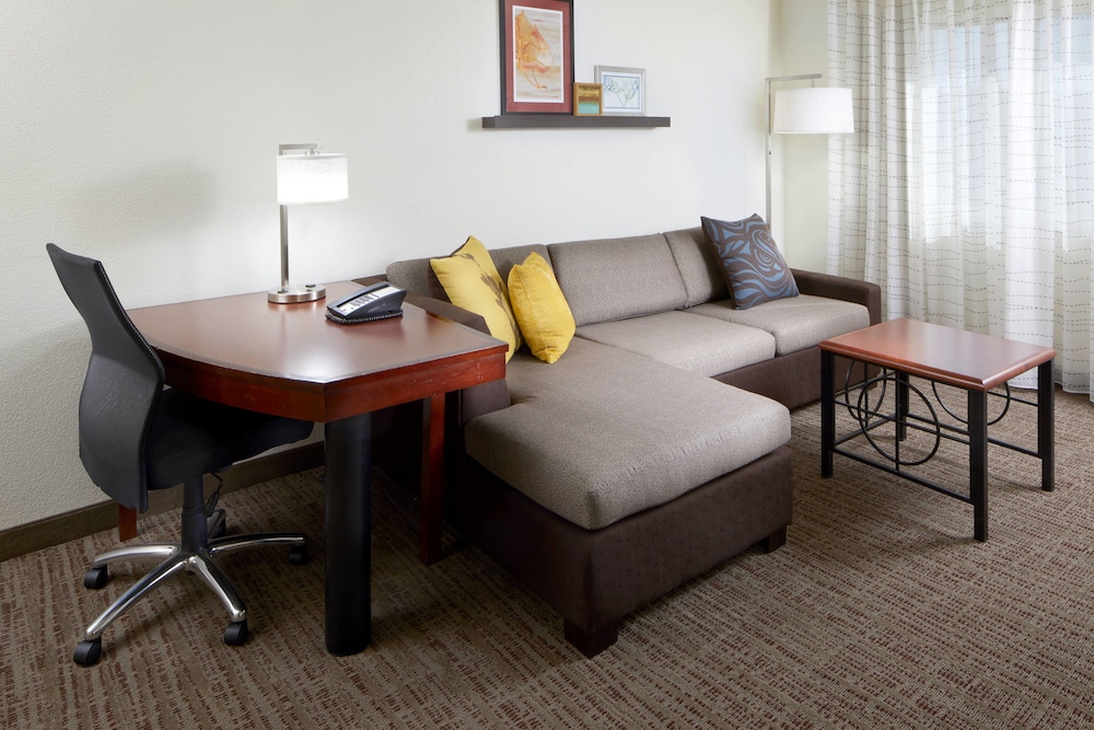 Residence Inn by Marriott San Antonio Six Flags at The Rim 22/25