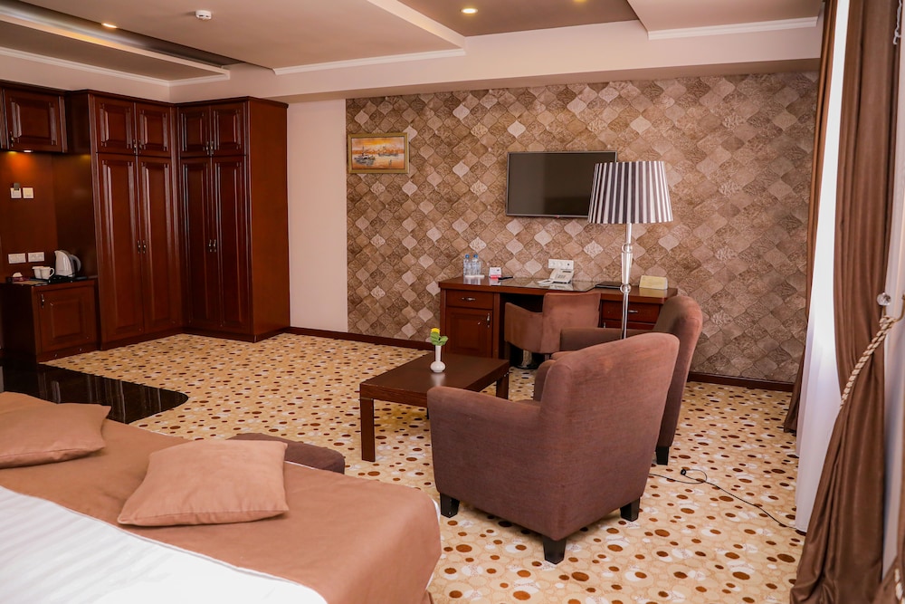 Central Hotel Yerevan 61/71