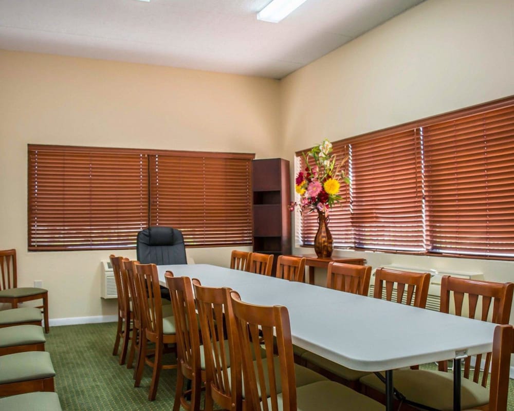 Quality Inn Weeki Wachee - Spring Hill 40/52