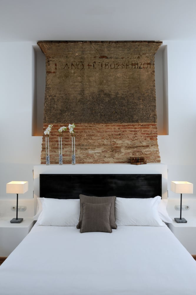 Rusticae Palacio Carvajal Giron 16/63