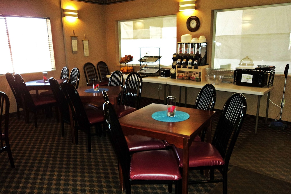 Travelodge by Wyndham Carlsbad NM 32/41