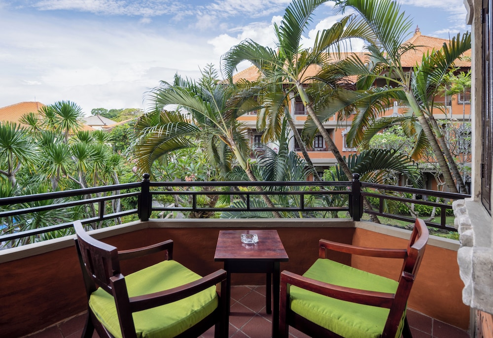 Adi Dharma Hotel Kuta 63/67